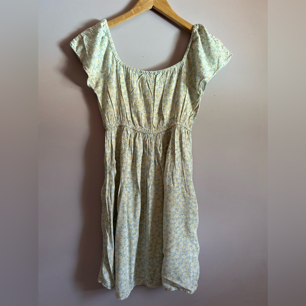 American Eagle Light Blue Floral Dress with Puffed Sleeves Size Extra Small